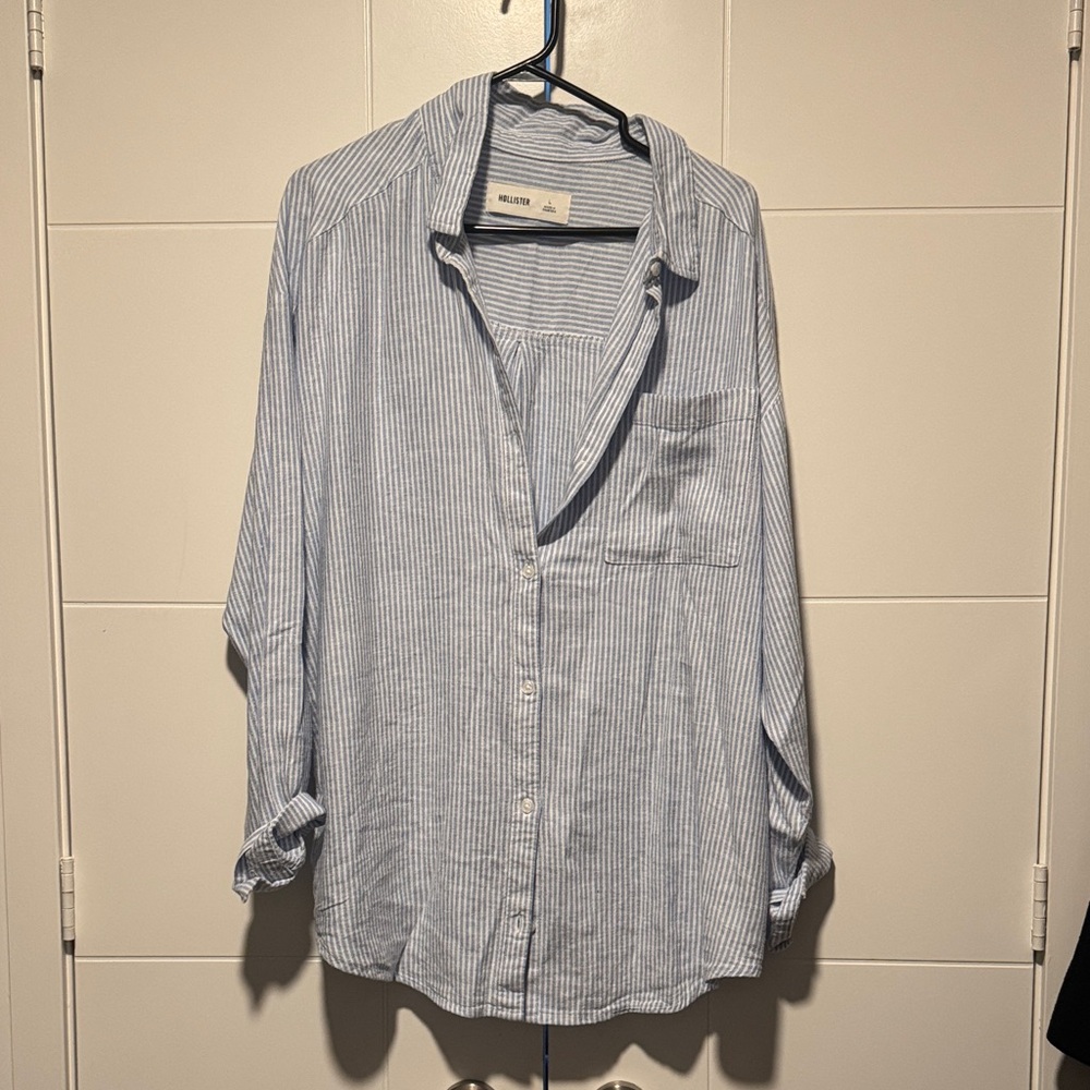 Hollister Blue and White Button Down Shirt - boyfriend fit - 55% linen